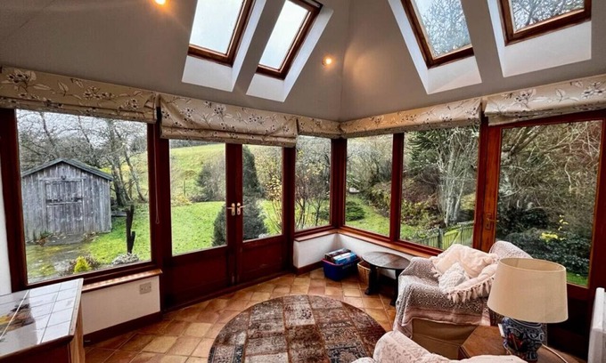 Penicuik Casa | Wanton Wa's - Cottage