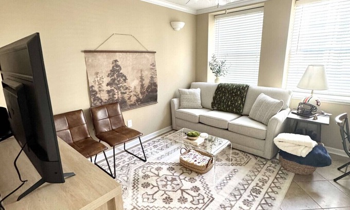 Auburn Condominio | War Eagle Villa- .4 From Toomers, Stadium, Neville Arena-walk to Chick-fil-A