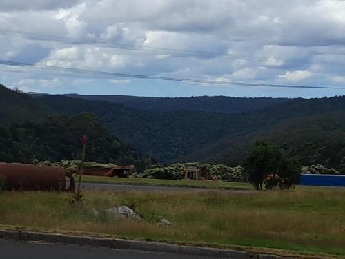 Waratah Apartamento | Waratah Waterfall Retreat Unit1 Free WiFi & Free Pay TV