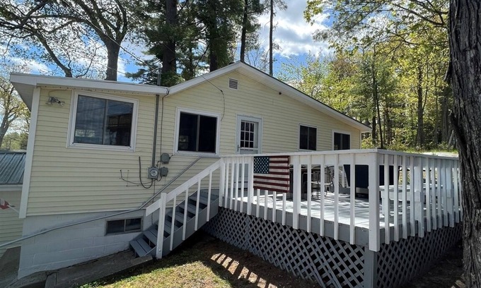 Standish Cabaña | WARD'S COVE Sebago Lake