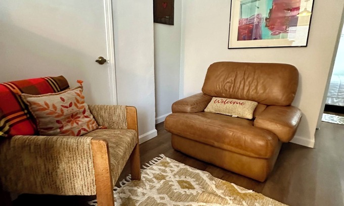 Downtown Albuquerque Casa | Warm 2 Bedroom Home in the Raynolds District of Downtown Albuquerque