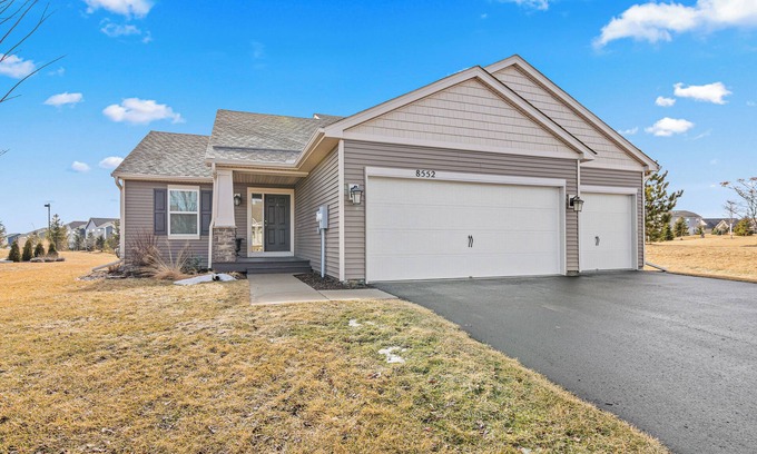 Woodbury Casa | Warm and Welcoming Home in Woodbury