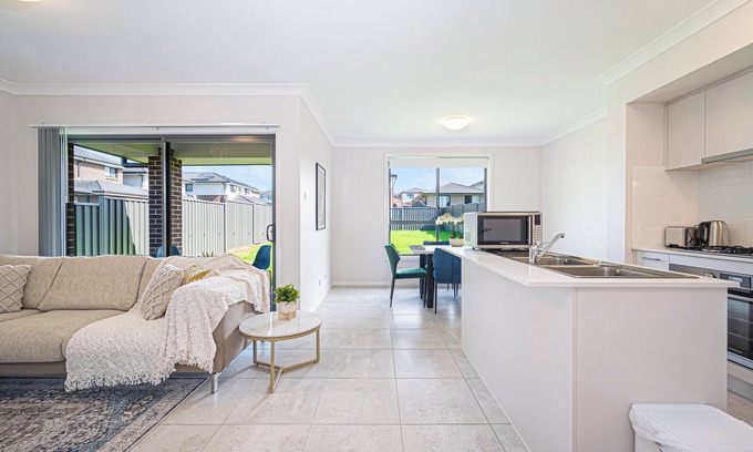 Leppington Casa | 3 River Mint Avenue, LEPPINGTON NSW 2179