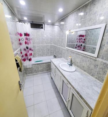 Larbi Ben M'hidi Apartamento | Warm F4, good location
