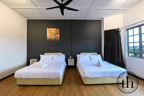 Kampung Alor Akar Casa | Warm House Alor Akar Linked House 6BR-15pax