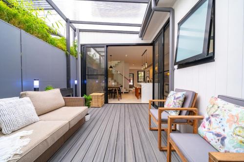 Glebe Casa | Warm I Welcoming Glebe Retreat I Family Fun Awaits