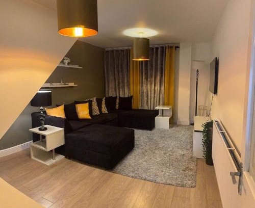 Butetown Casa | Warm spacious lovely house