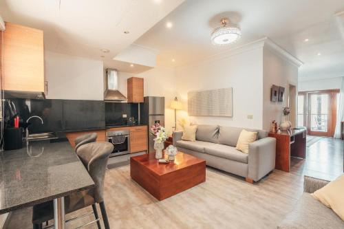 Cap Cana Marina Apartamento | Warm studio with views in Fishing lodge