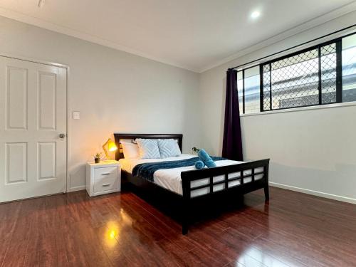 Coopers Plains Casa | Warm Welcome at Coopers Plains