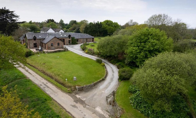 Torrington Casa | Warren Cottage