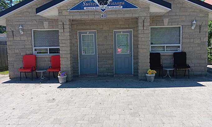 Wasaga Beach Casa | Wasaga Beach Area 2 - Unit #2- mins walk Beach 1