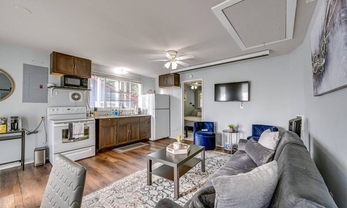 Des Moines Apartamento | Washington Vacation Rental Near Seattle & Tacoma