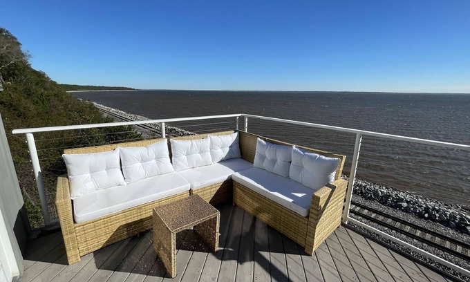 East Pensacola Heights Casa | Watch Dolphins + more from your private balcony! Views & Mins. to P'cola Beach