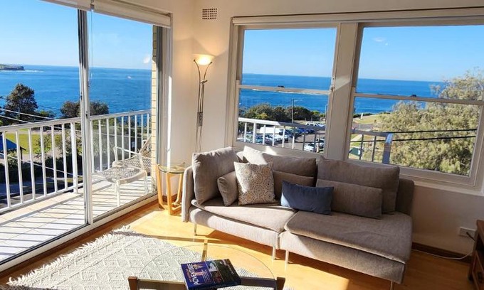 Coogee Apartamento | Watch The Sunrise Over Coogee 2 Bedrooms+Garage