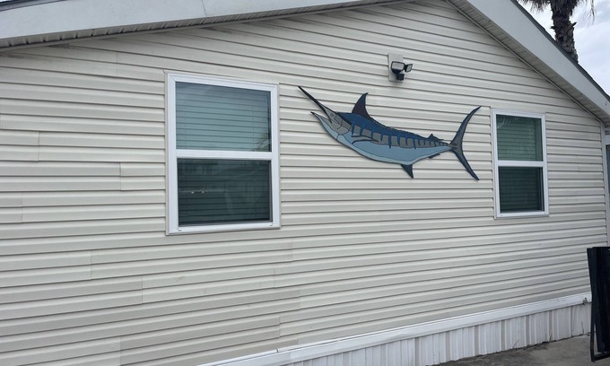 Port Isabel Cabaña | Water Front 2BR/2BA MARLIN COTTAGE
