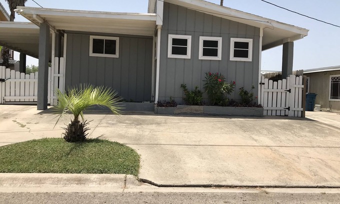 Port Isabel Cabaña | Water front Cottage with beautiful deck to enjoy South Texas Sunset.
