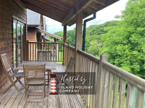 Mottistone Casa | Water Mill Vacations Goldfinch - Pet Friendly