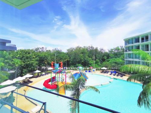 Rawai Apartamento | Water park Rawai Beach 200m Nai Han king bedroom