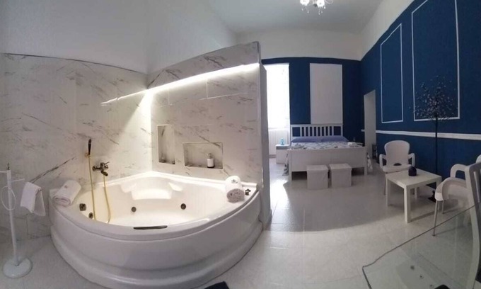 Campagna Casa | Water Room Suite