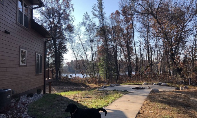 New Lisbon Casa | Waterfront, 3 acres, forest, 30mins toDells, firepit, basketball, private trails