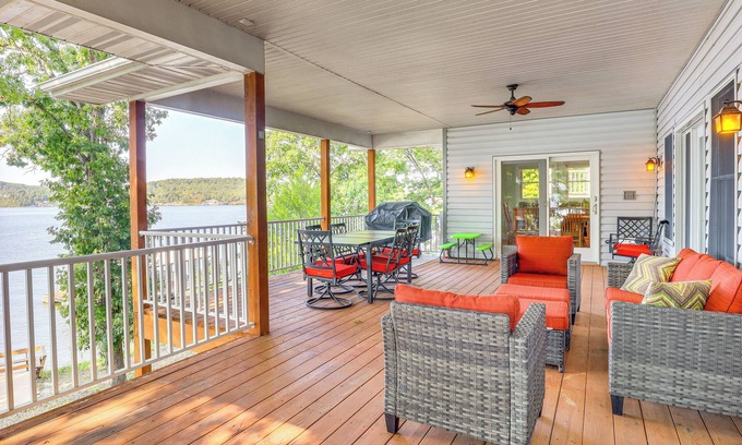 Lake of the Ozarks Casa | Water-View Deck! Family Home on Lake of the Ozarks