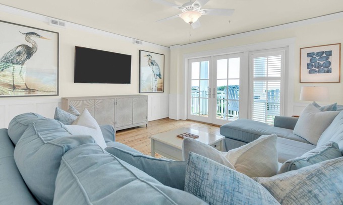 Gulf District Condominio | WaterColor Beachside #4- 3 BR, WaterColor Beach Club, Golf Cart, Gulf Front, 2 min to Seaside