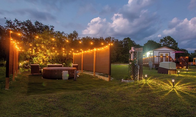 Sugarmill Woods Cabina | Waterfall Suite at Zen at the Palms with a Private Hot Tub by the Waterfall!