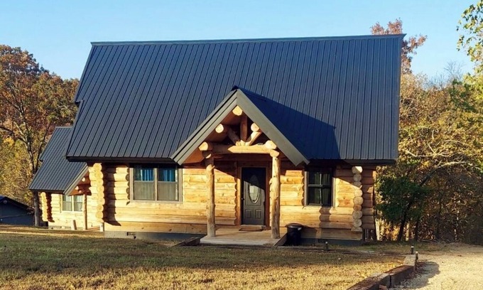 Grove Cabina | Waterfall View Cabin at White Buffalo Lodge; Family-friendly with lake access