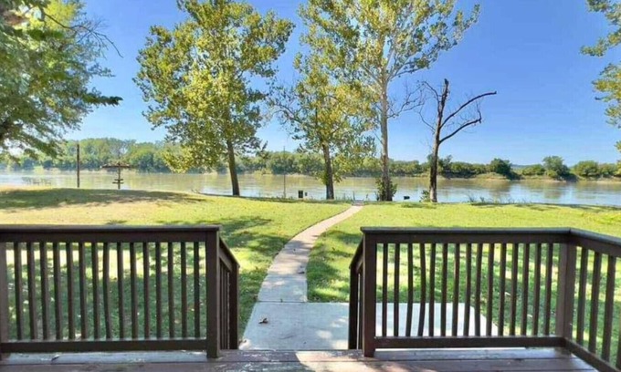 Bendena Casa | 3-bedroom Waterfront house w/ WiFi, AC and the BEST VIEW