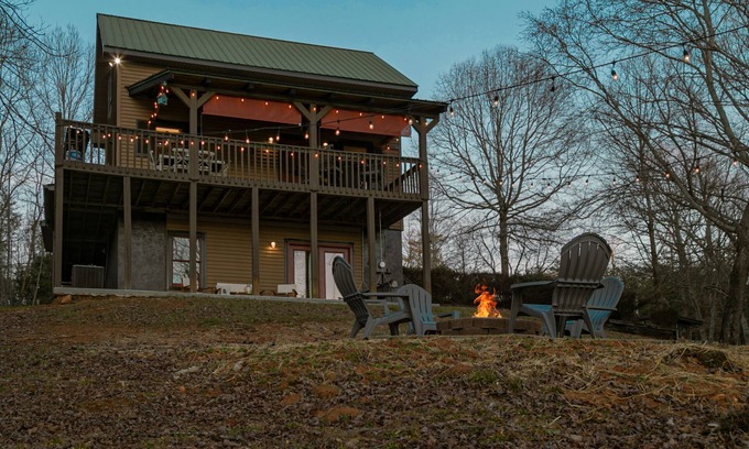 Cleveland Casa | Waterfront 3rd Night FREE w 2 Night Stay thru June-Close to Helen & Wineries