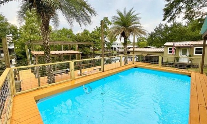 Slidell Casa | Waterfront 4 bedroom. Discount available for extended or monthly rentals!