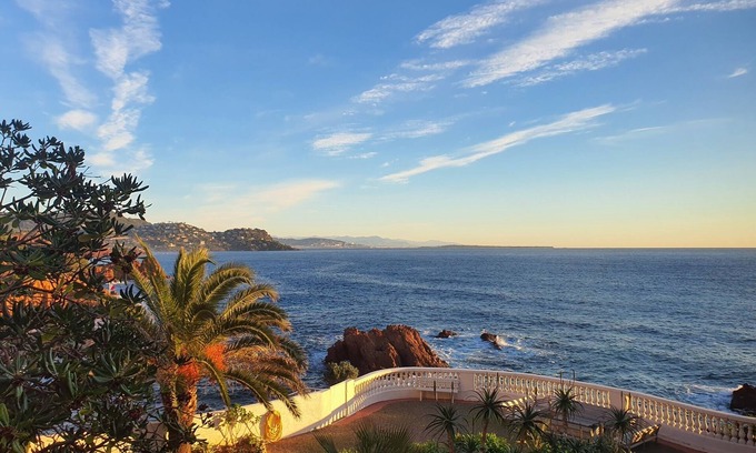 Le Trayas Apartamento | Waterfront apartment