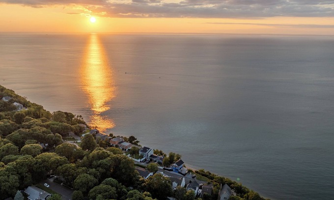 Sound Beach Casa | Waterfront Beach House: impresionantes vistas al agua, natural y tranquila, bodegas y granjas