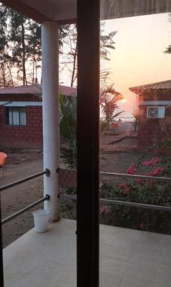 Murud-Harnai Hotel | Waterfront Beach Resort