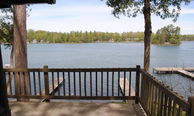 Mayfield Cabina | Waterfront Bellaire Style Cabins a 20 minutos del centro de Traverse City - Cabaña # 3