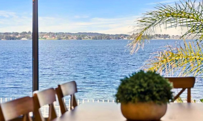 Buff Point Casa | Waterfront Bliss | Stunning Views + Kayaks