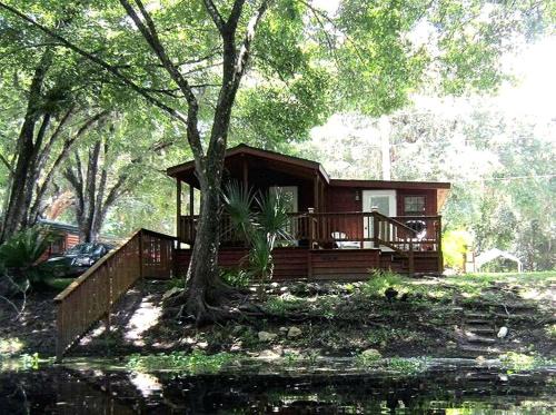 Inverness Casa | Waterfront Cabin Perfect for Families in Inverness, Florida