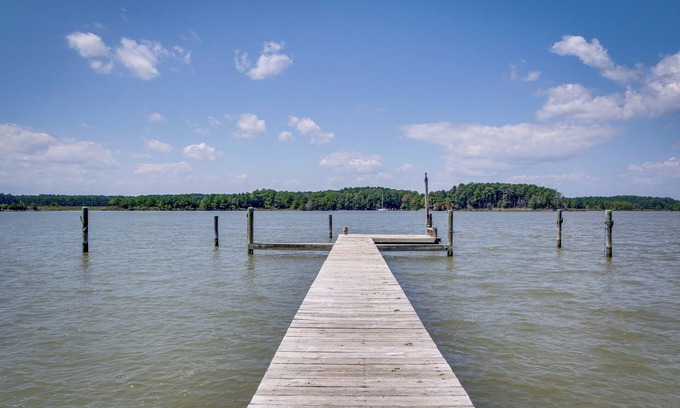 Cambridge Casa | Waterfront Cambridge Gem w/ Hot Tub, Pool & Dock!
