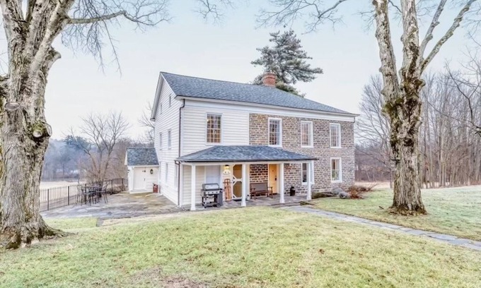 Mount Marion Otro | Waterfront catskills farmstay in a 19th Century historic home on an Alpaca Farm
