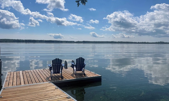 Greater Napanee Cabaña | Waterfront Cottage with Hot Tub, Sauna, Fire Pit! Very family-friendly!