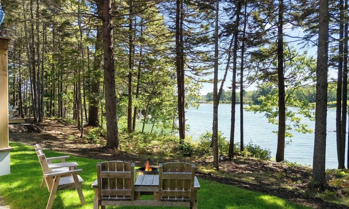 Saint George Cabina | Waterfront Cottage in Maine | Seegar Camp, 2BR, Modern Comfort