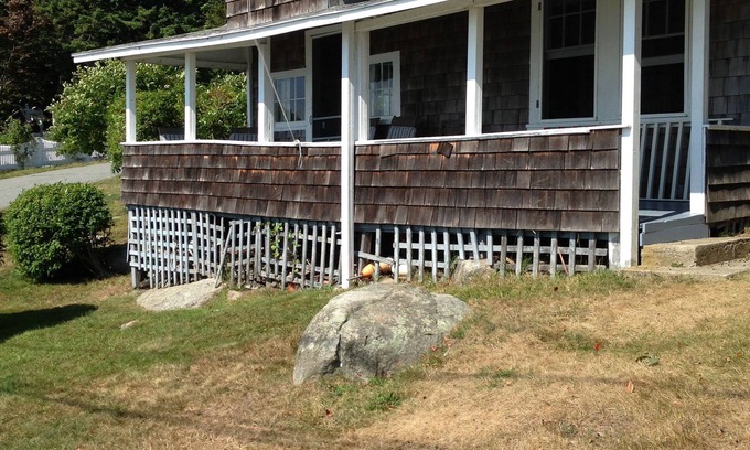Mystic - New London Cabaña | Waterfront Cottage, Mason's Island, Mystic, CT, pasos de la playa