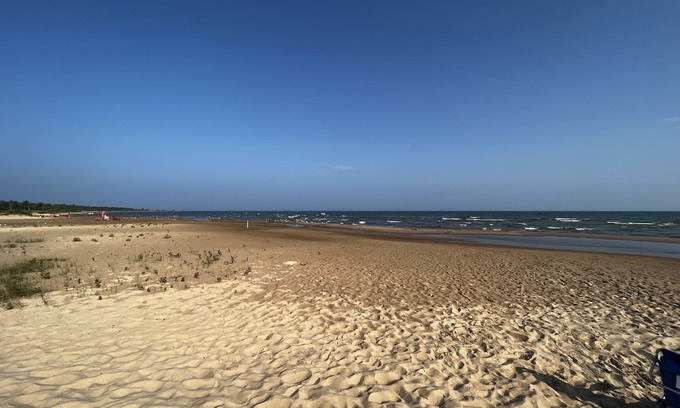 East Tawas Cabaña | Waterfront Cottage on sandy, expansive beach