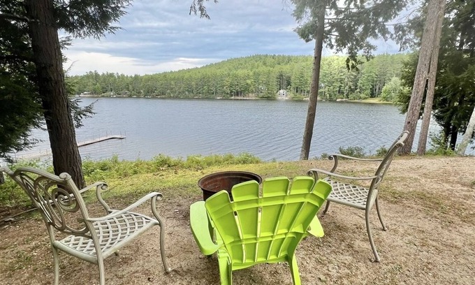Sebago Cabaña | Waterfront Cottage on Barker Pond