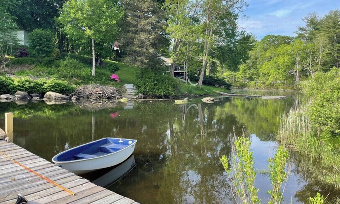 Waterford Cabaña | Waterfront cottage on beautiful Keeny Cove, CT. IG: the keeny cove cottage
