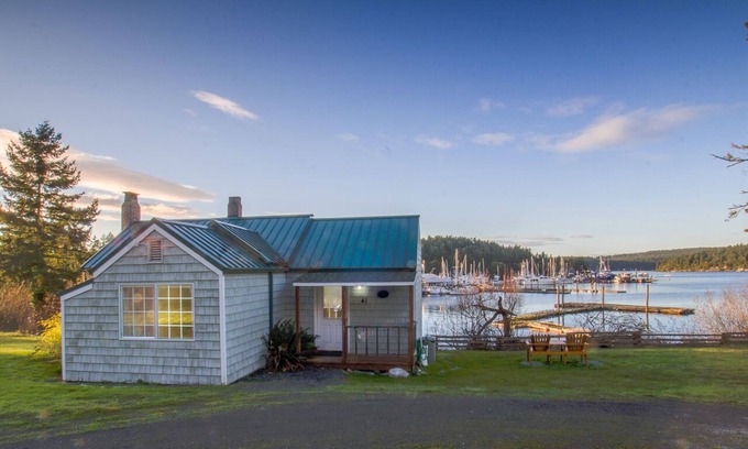 Friday Harbor Cabaña | Waterfront Cottage a las afueras de Friday Harbor - (Best Place Cottage)