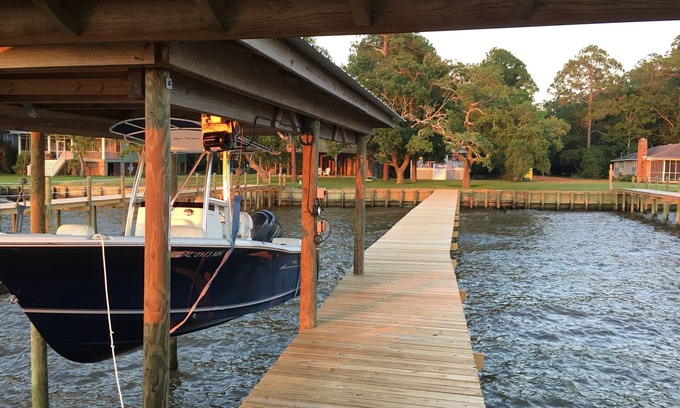 Alabama Gulf Coast Cabaña | Waterfront Cottage con muelle en la hermosa bahía de Mobile