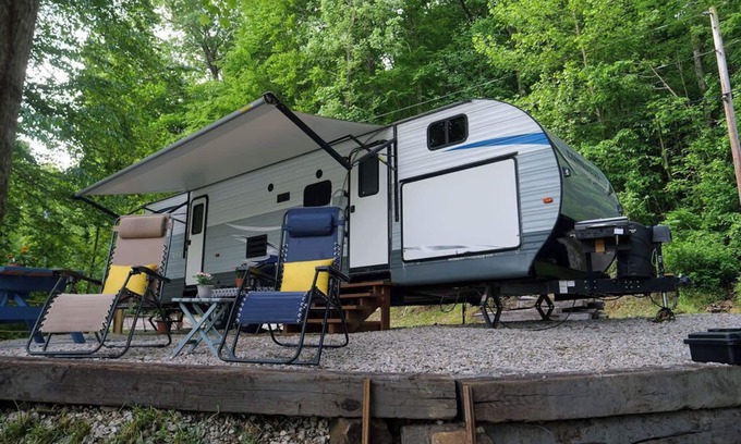 Westview Casa | Waterfront, cozy 2-bedroom camper on Rough River Lake
