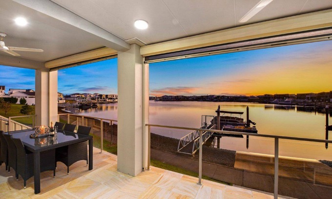 Port Macquarie Casa | Waterfront Delight, TOP NOTCH