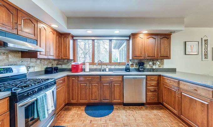 Deltaville Casa | Waterfront Deltaville Retreat w/ Private Boat Dock